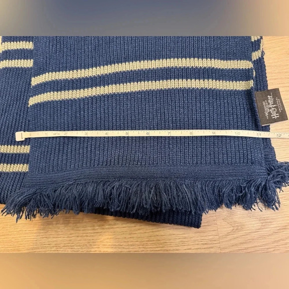 Universal Studios The Wizarding World of Harry Potter Authentic Ravenclaw Scarf - Picture 5 of 6